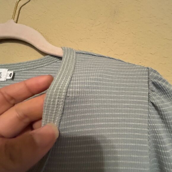 Carve Designs Shirt Womens Small Gray Striped Henley Emma Casual Athleisure - Picture 8 of 8